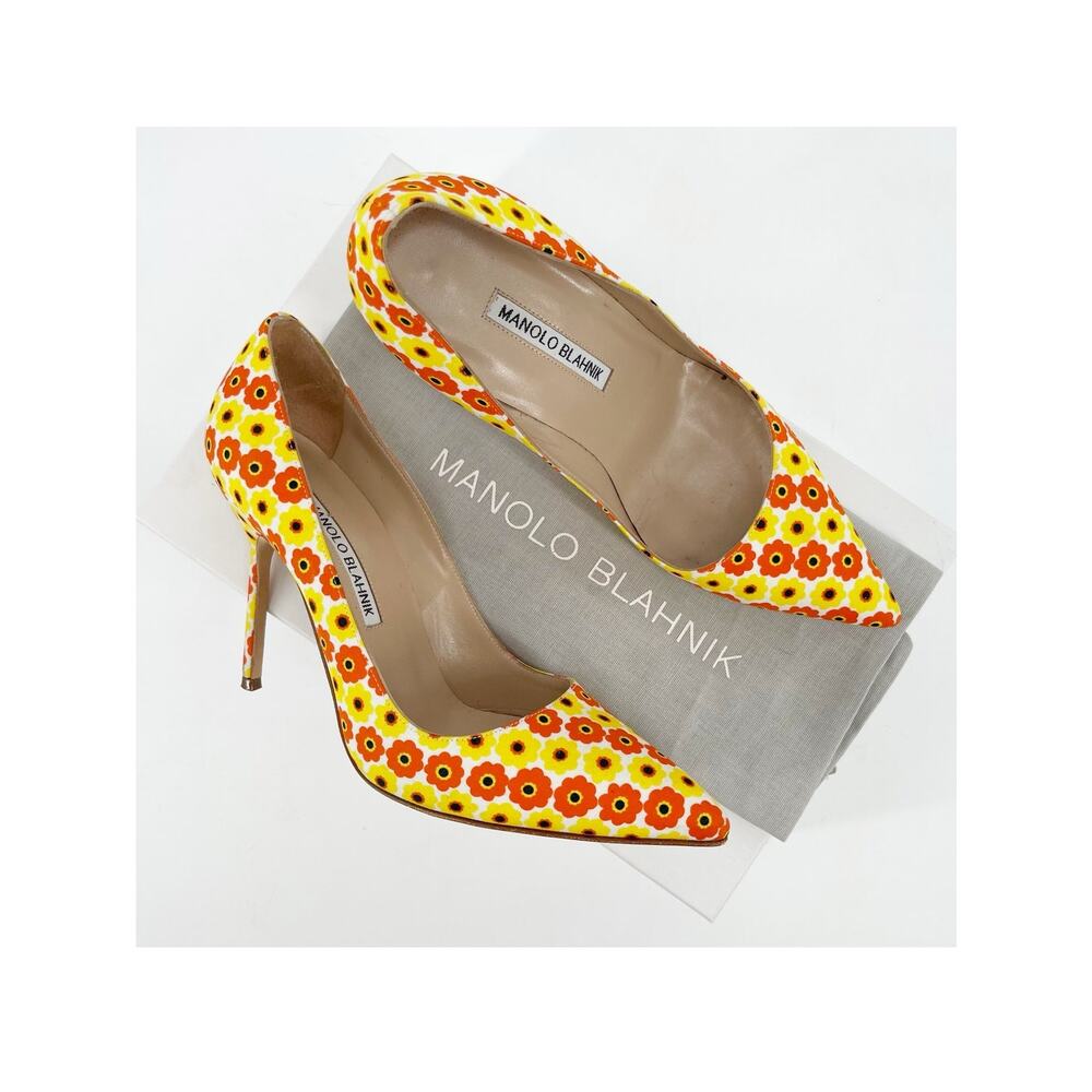 Manolo Blahnik Yellow Orange Floral Cotton BB Pointed Toe Stiletto Heels IT 37.5